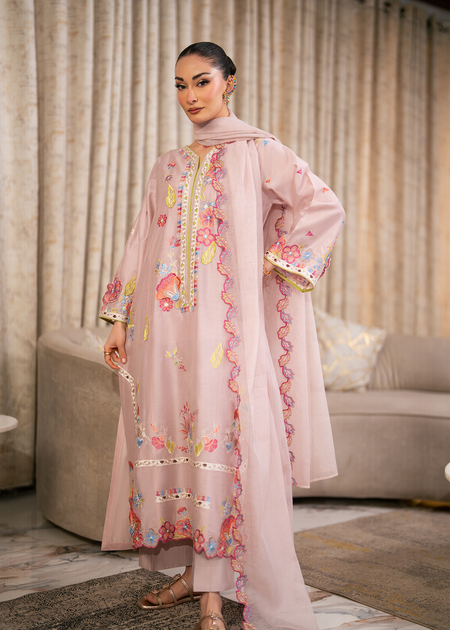 Pale Pink Festive Pret