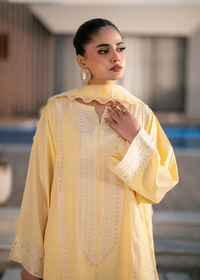 Soft Yellow Festive Pret