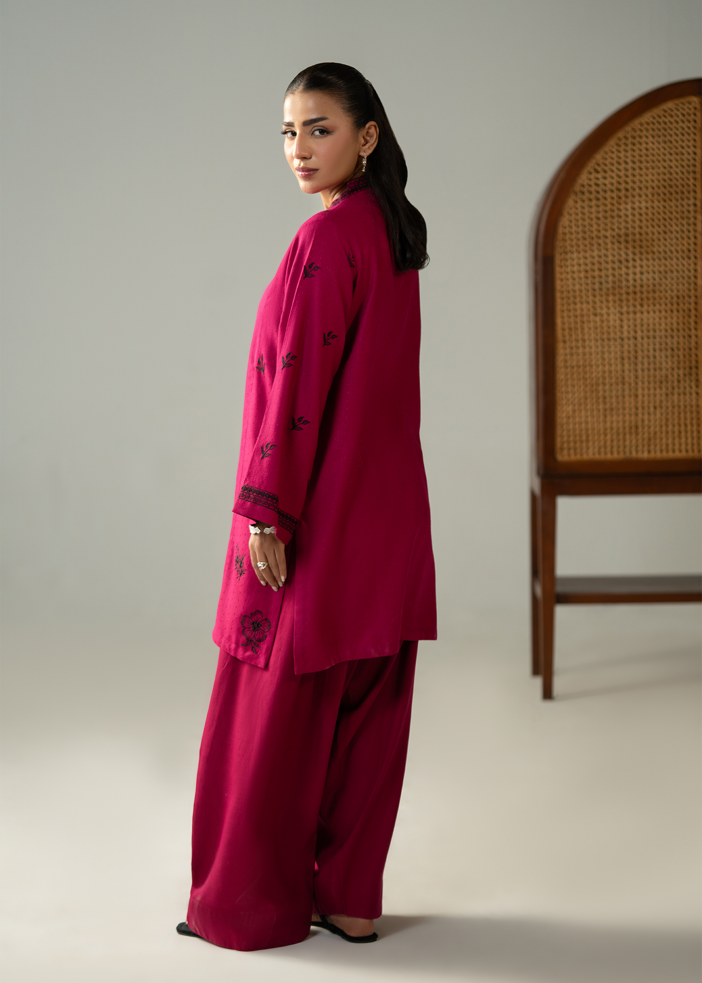 Fuchsia Pink Embroidered Dhanak Suit