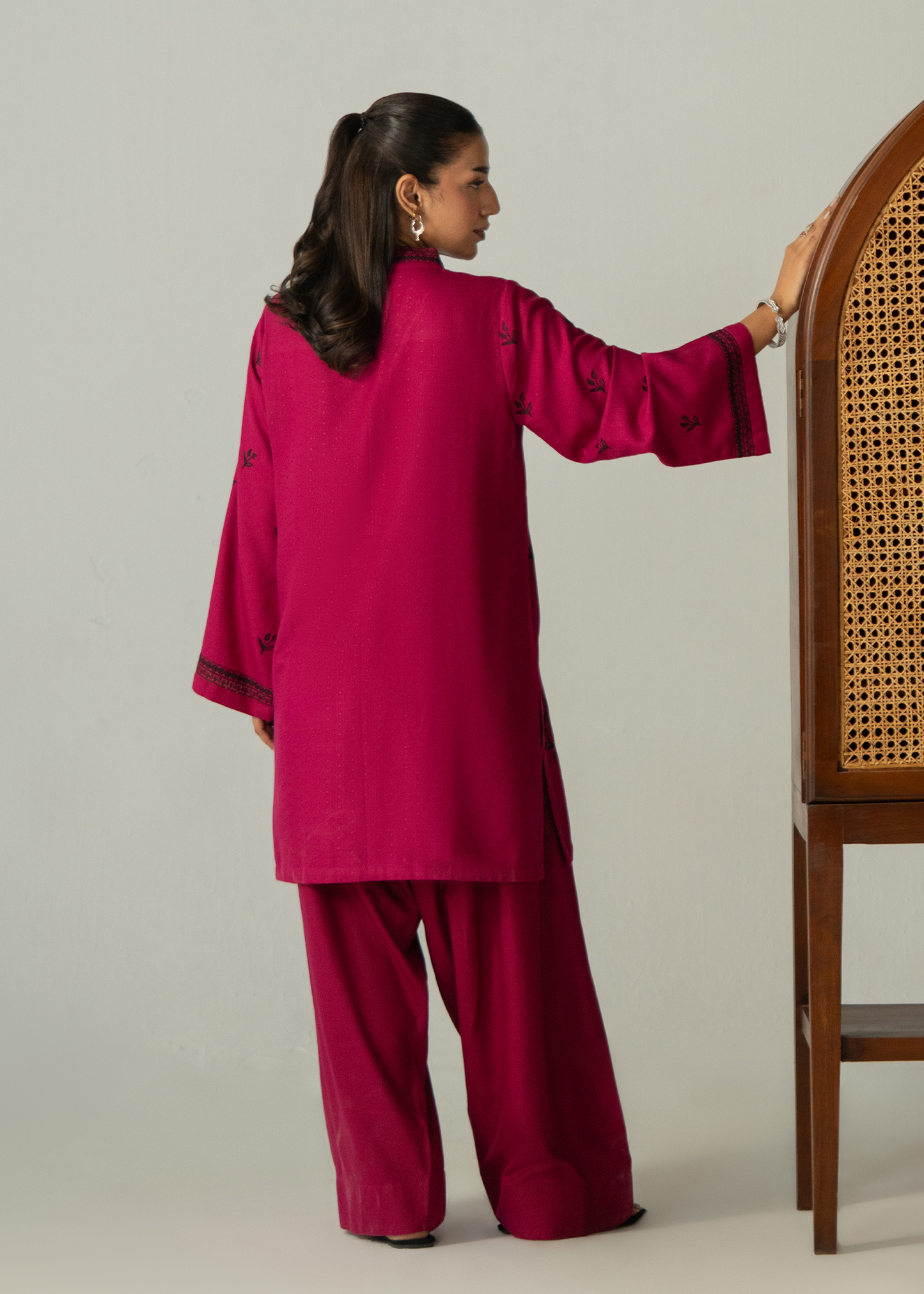 Fuchsia Pink Embroidered Dhanak Suit