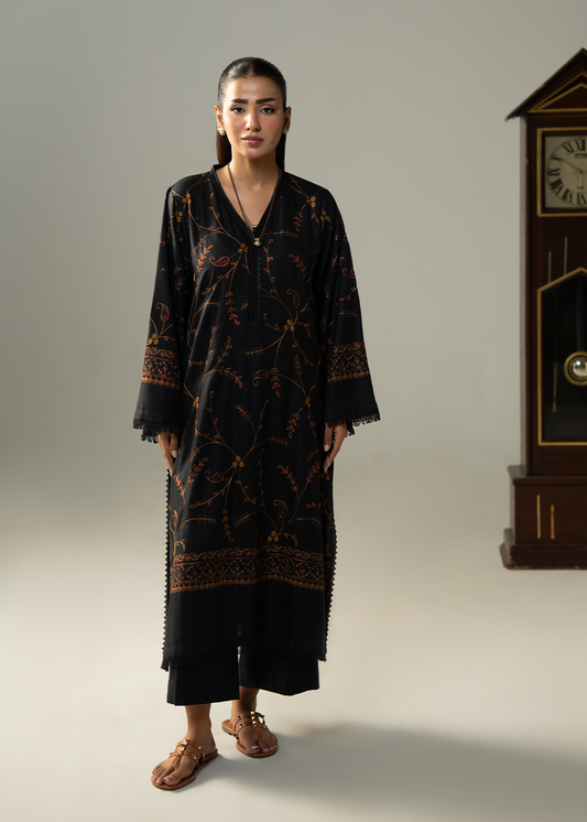 Black Embroidered Dhanak Suit - Long