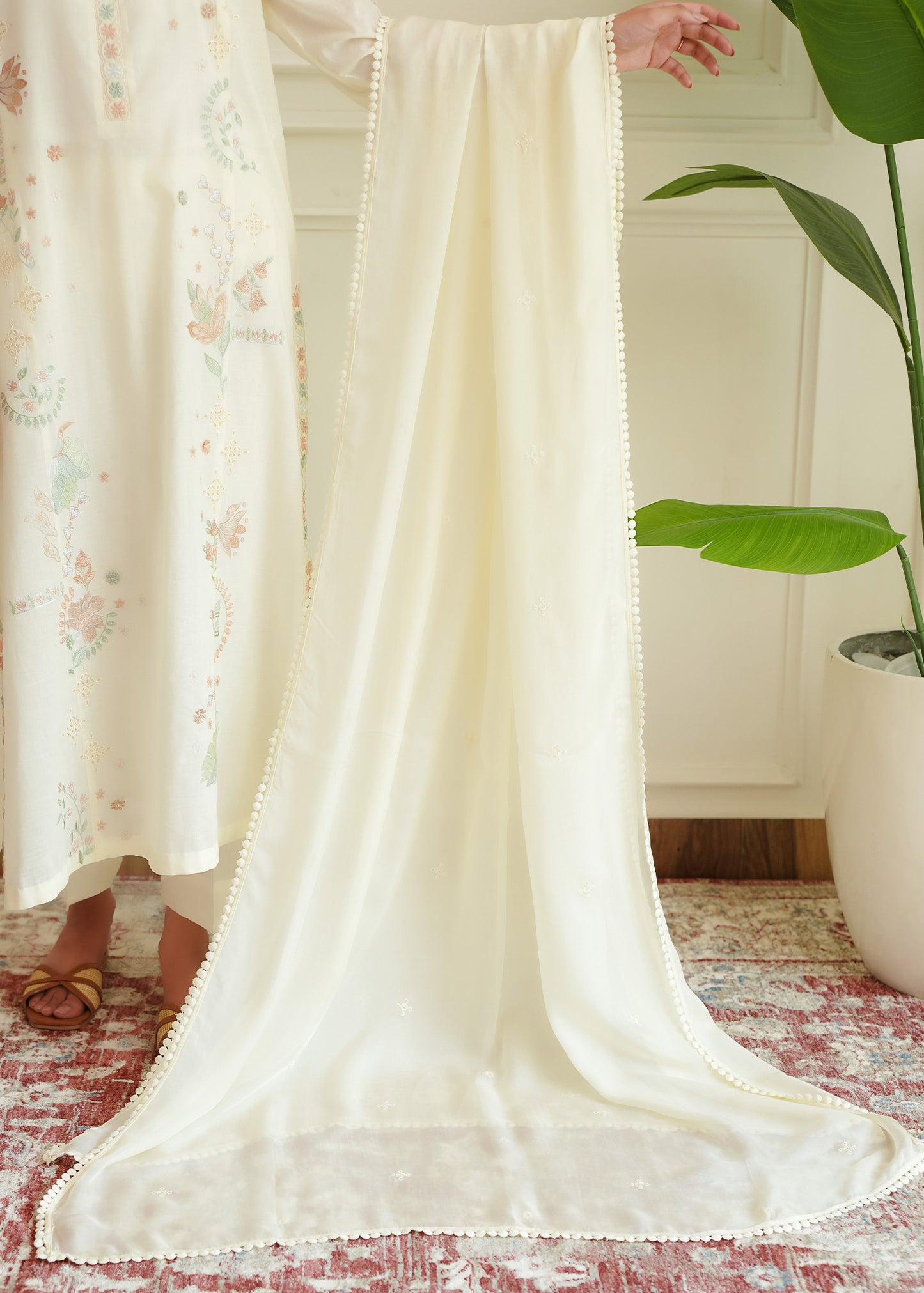 Off White Embroidered Medium Silk Dupatta